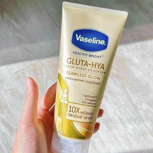 Sữa-dưỡng-thể-Vaseline-10x-Chai-Vàng-Healthy-Bright-Gluta-Hya-Serum-Flawless-Glow2