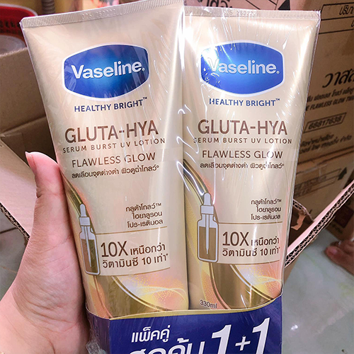 Sữa-dưỡng-thể-Vaseline-10x-Chai-Vàng-Healthy-Bright-Gluta-Hya-Serum-Flawless-Glow3