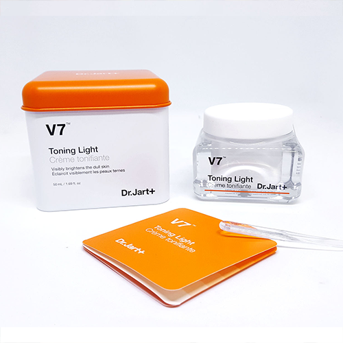 Kem-dưỡng-trắng-da-V7-Toning-Light-Dr-Jart-50ml8