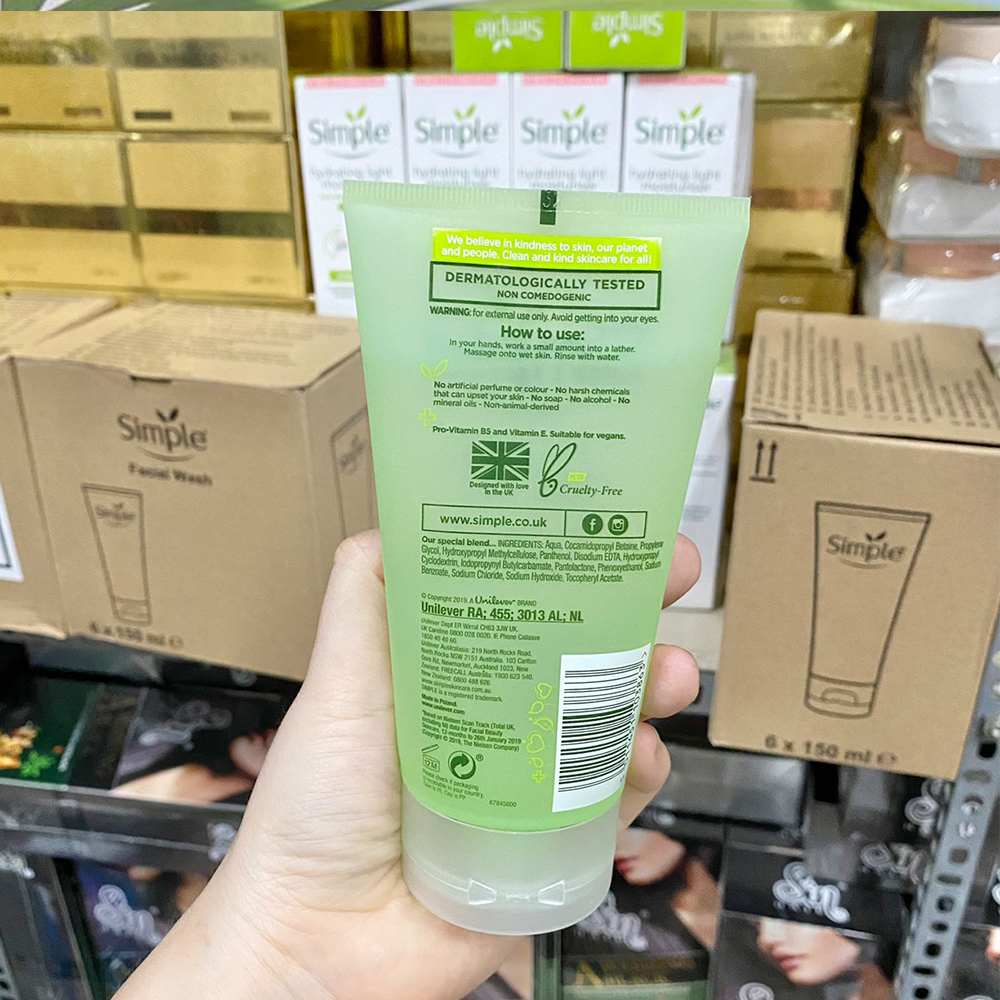 Sữa Rửa Mặt Simple Dạng Gel Kind To Skin Refreshing Facial Wash Gel 150ml1